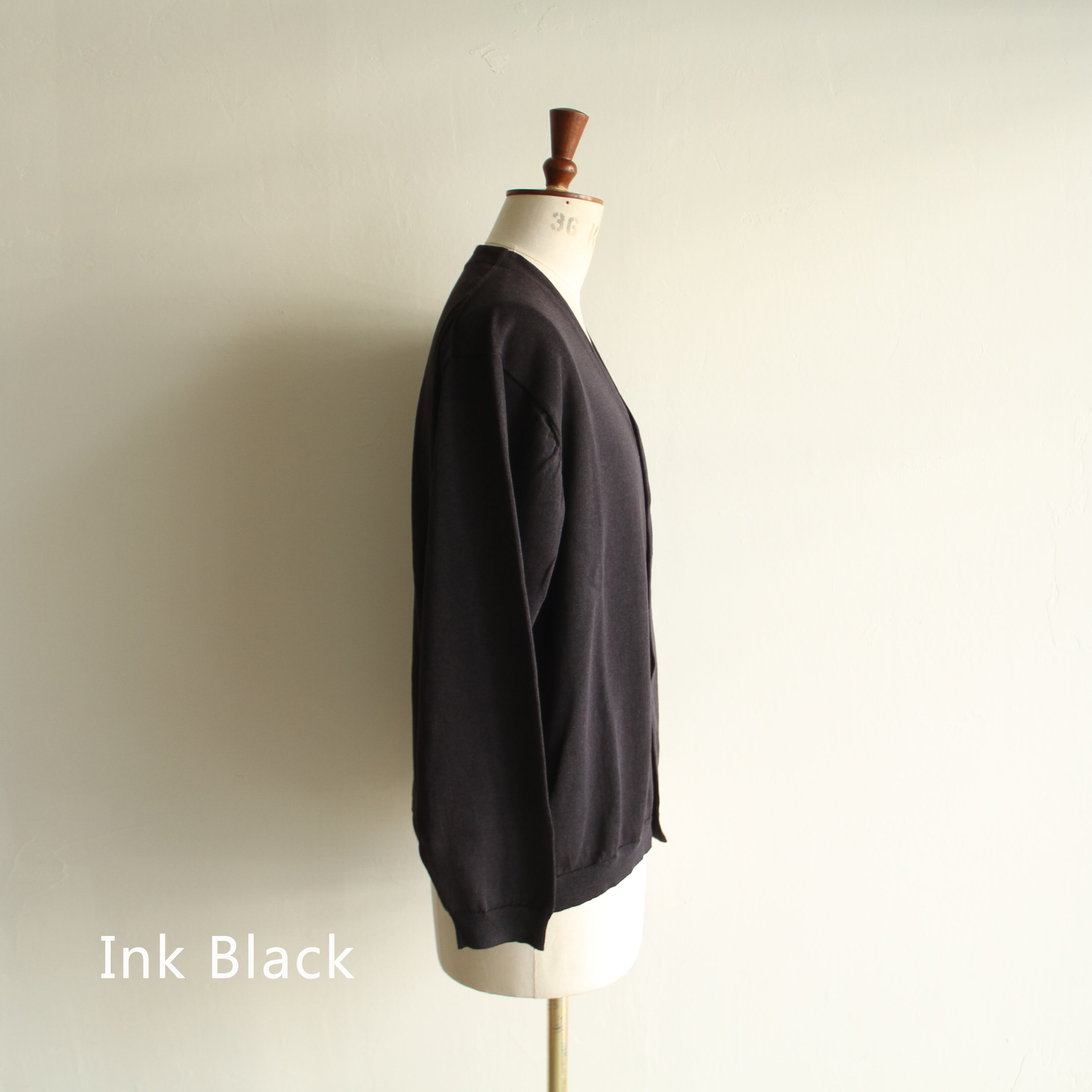 STILL BY HAND Shallow v-neck cardigan | Terminal