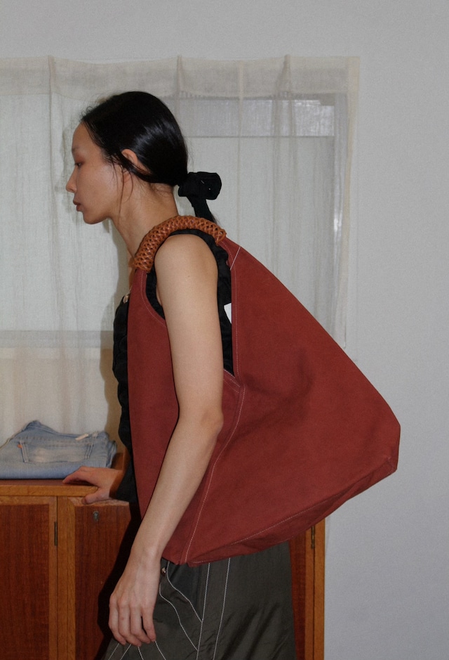 Kamaroan-Natural-Dyed Triangle Bag