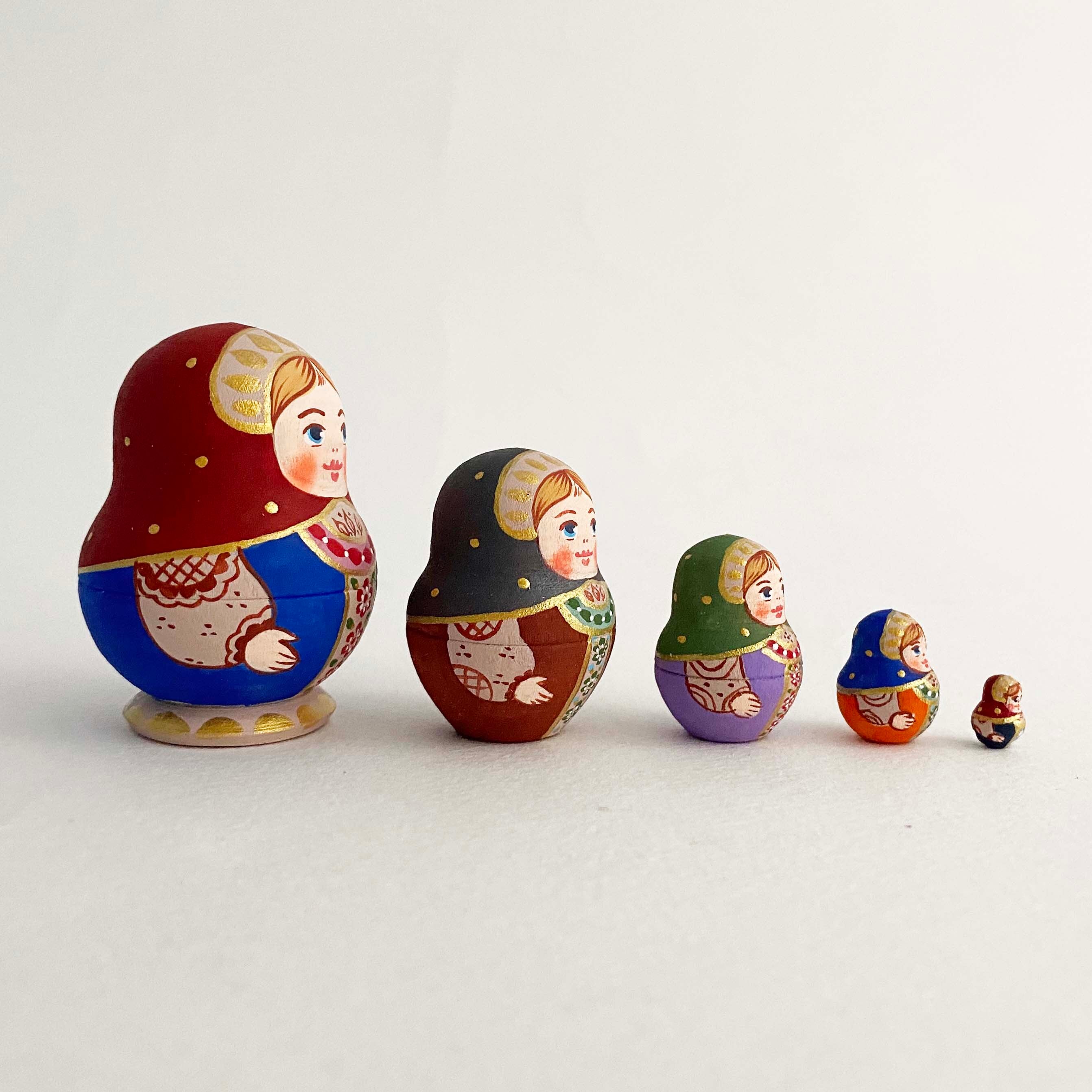 エカテリーナさんのマトリョーシカ（青い服 / 5個組）