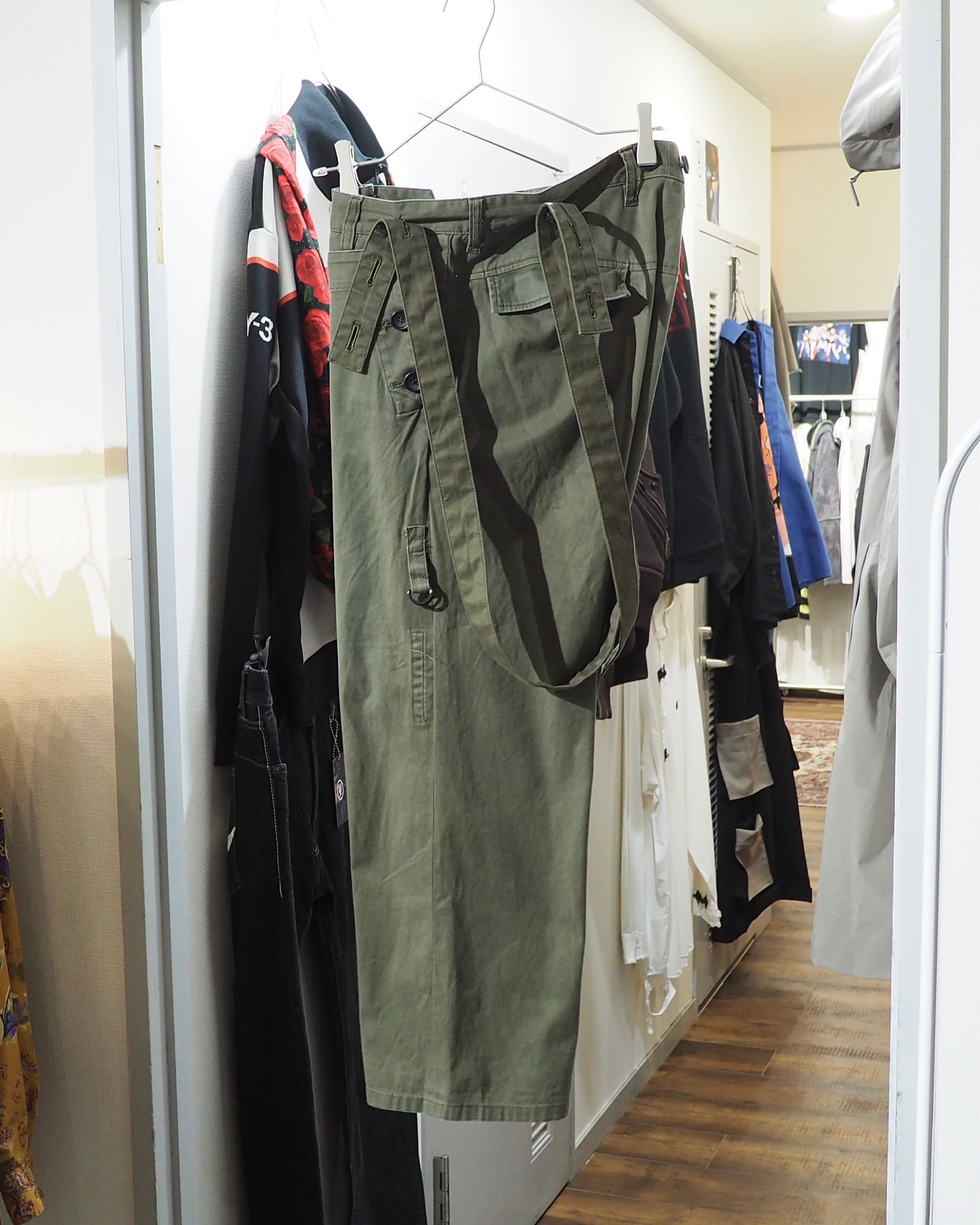 "THE TWELVE - 変形 " Suspender Flare Military Cargo Pants