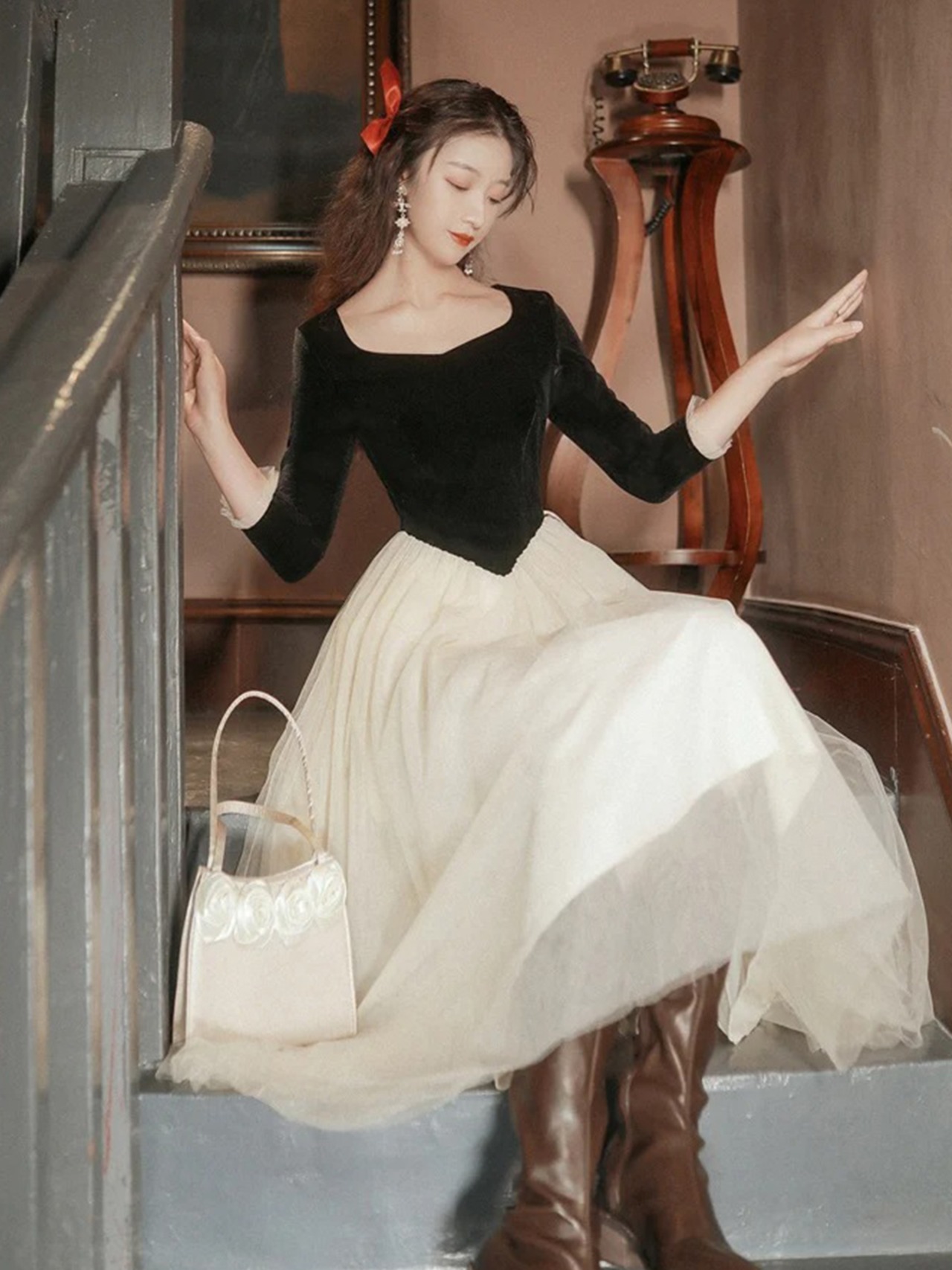 【0100】Simple Lace A Line Long Sleeve Dress