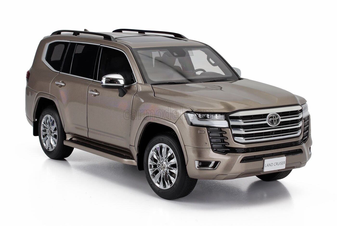 ミニカー 1/18 トヨタ ランドクルーザー 300-ZX SUV LCD-MODEL 1/18