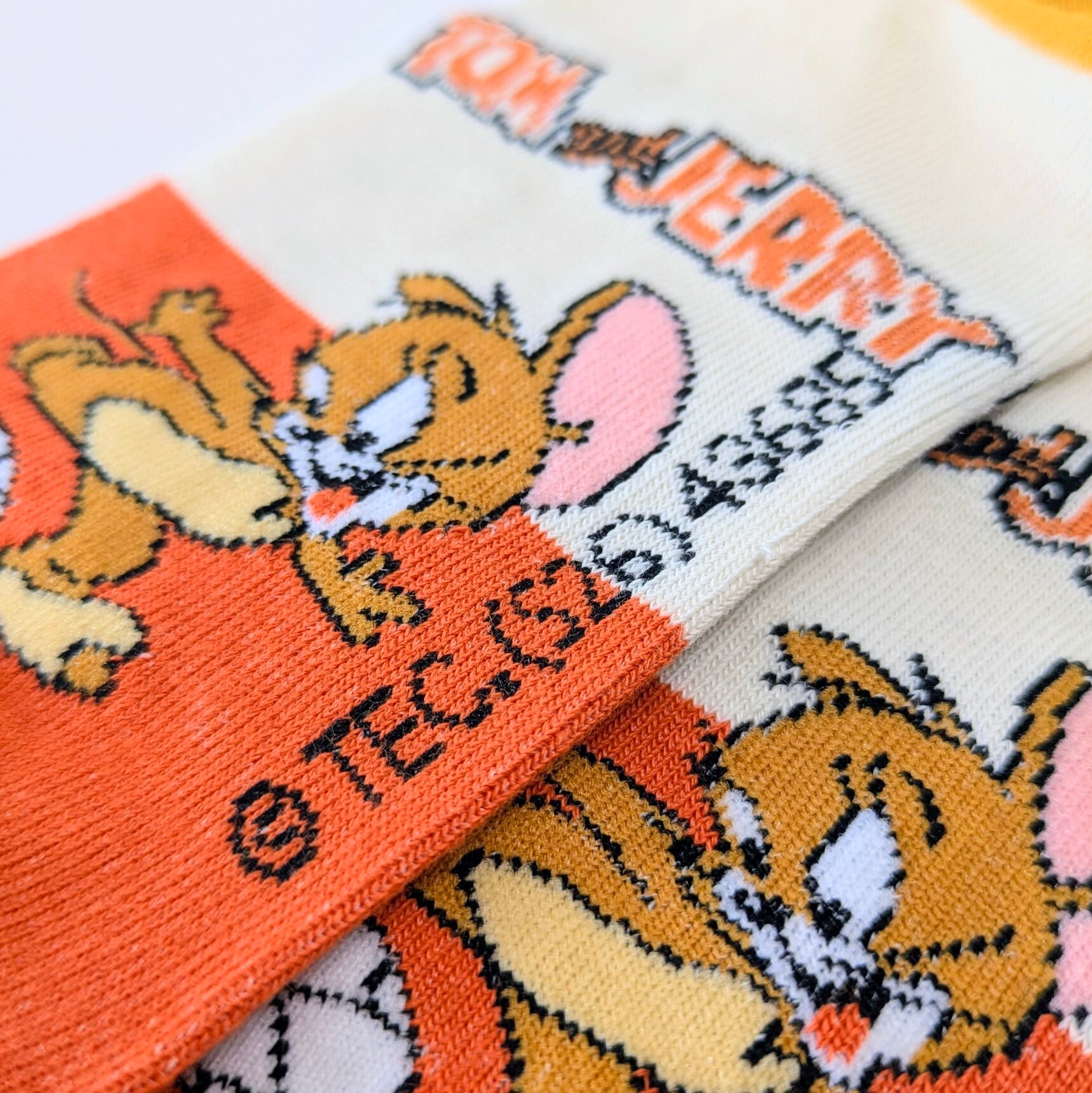 ♧【 crew socks / クルーソックス 】Tom and Jerry ( トムとジェリー ) / トムジェリ / 靴下 / フリーサイズ〚アメリカン雑貨 アメトイ〛