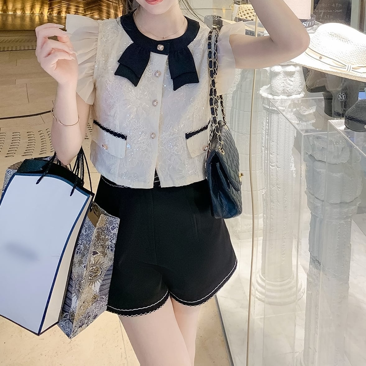 フリル袖シフォンシャツ+ショートパンツセットアップ 配色トップス+