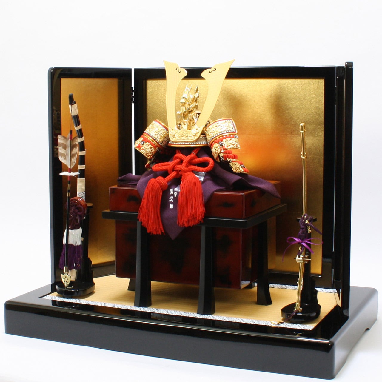 五月人形　12号飾兜　純金箔押　平安武久 五月人形｜コンパクト｜おしゃれ｜モダン｜インテリア｜プレミアム