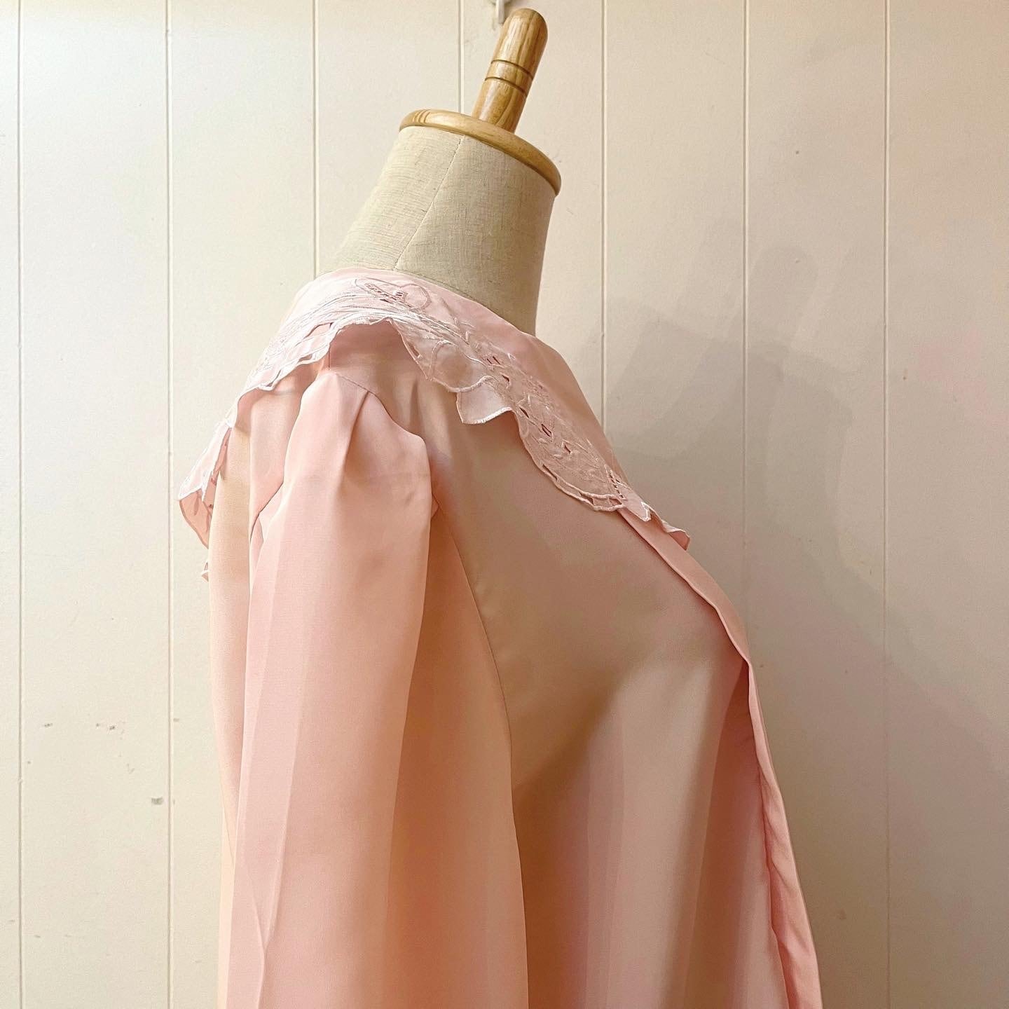 flower arch collar pink blouse