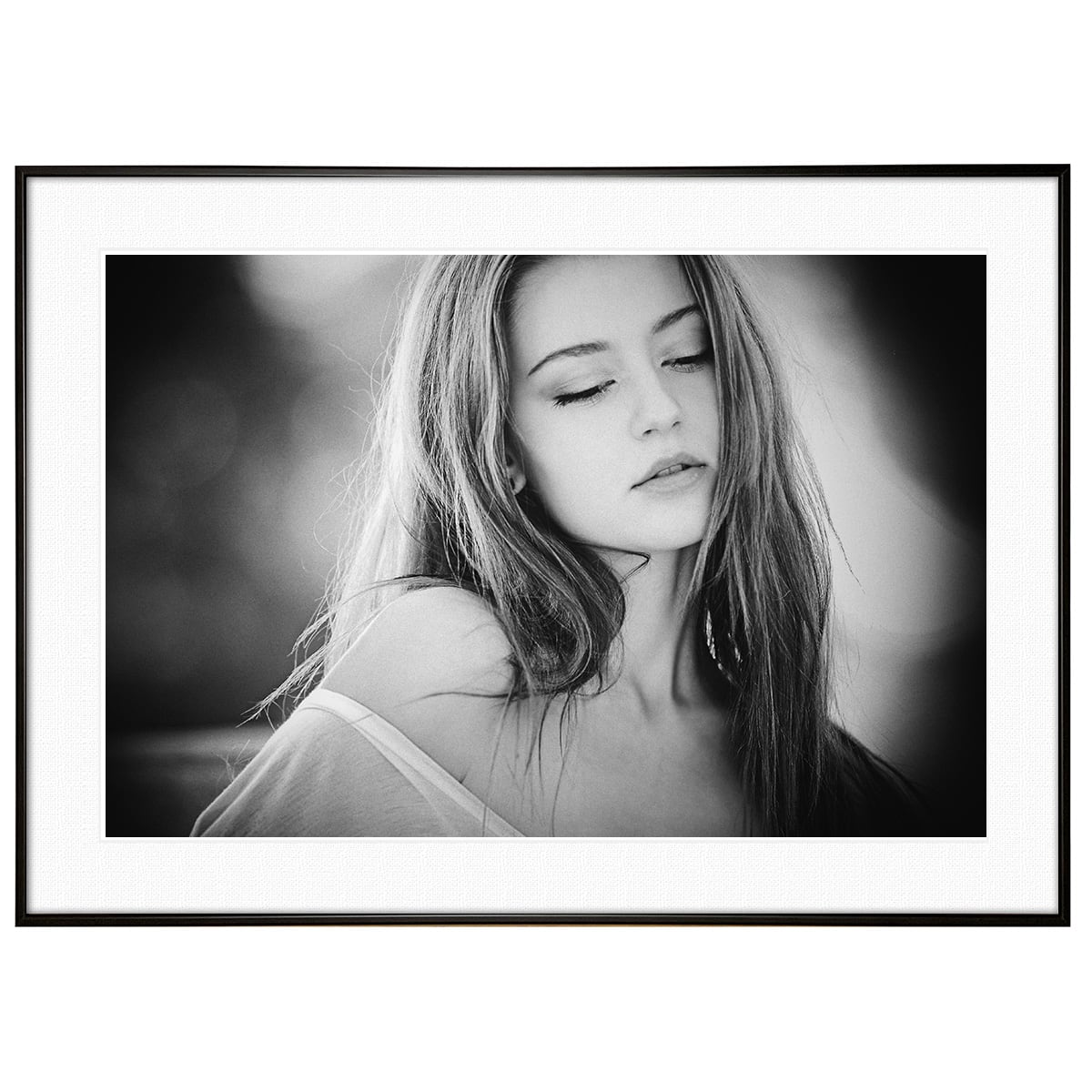 人物の写真 目を閉じた女性 インテリアモノクロアートポスター額装 AS2131