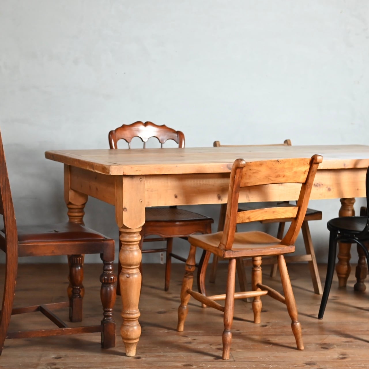 Dining Table / ダイニングテーブル〈テーブル・什器・カントリー・アンティーク・ヴィンテージ〉112895 | SHABBY'S  MARKETPLACE　アンティーク・ヴィンテージ 家具や雑貨のお店 powered by BASE