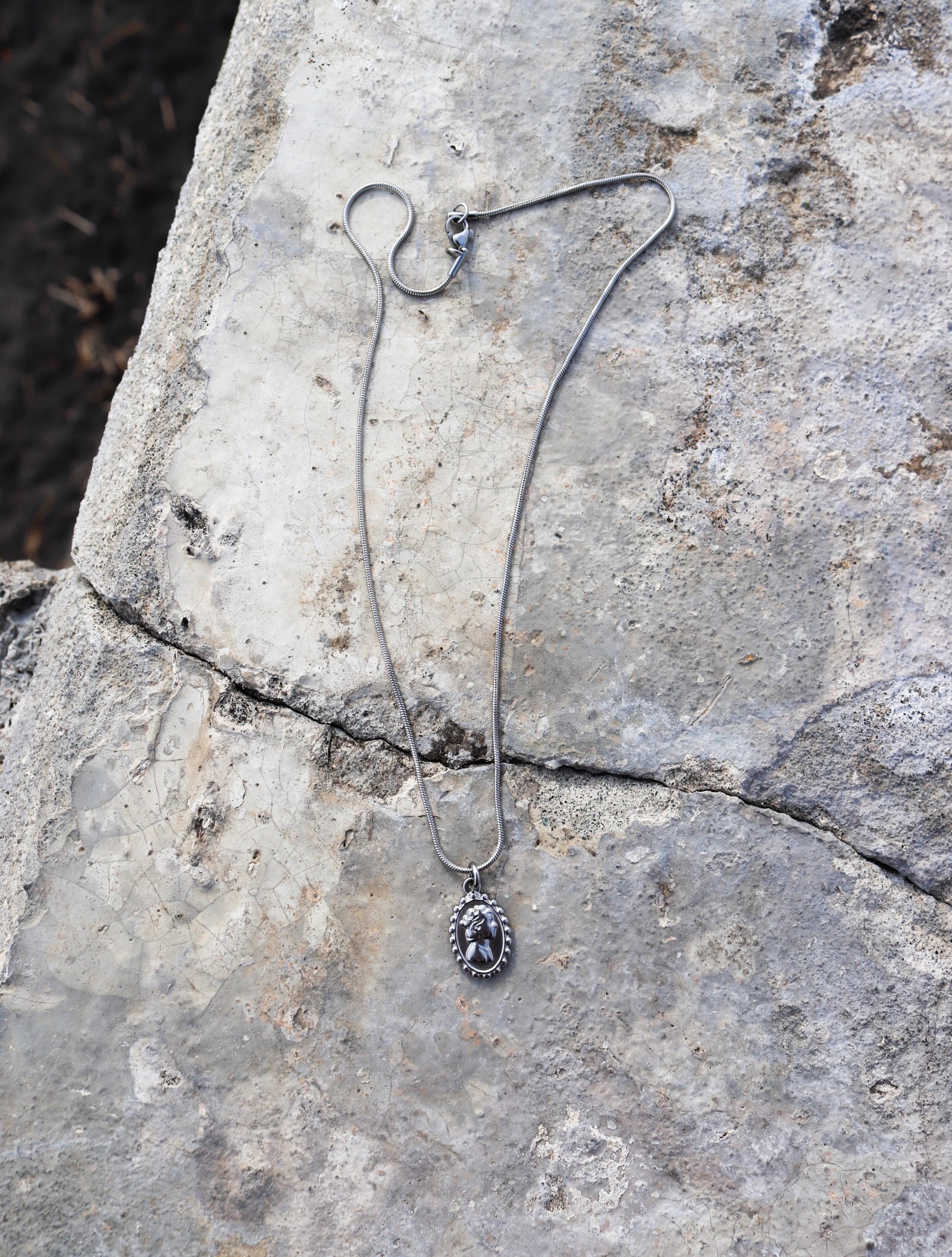 stainless necklace 「oval lady」 | 湘南の小さなアクセサリー