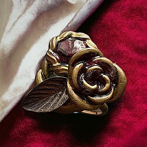 Bouquet Button Ring