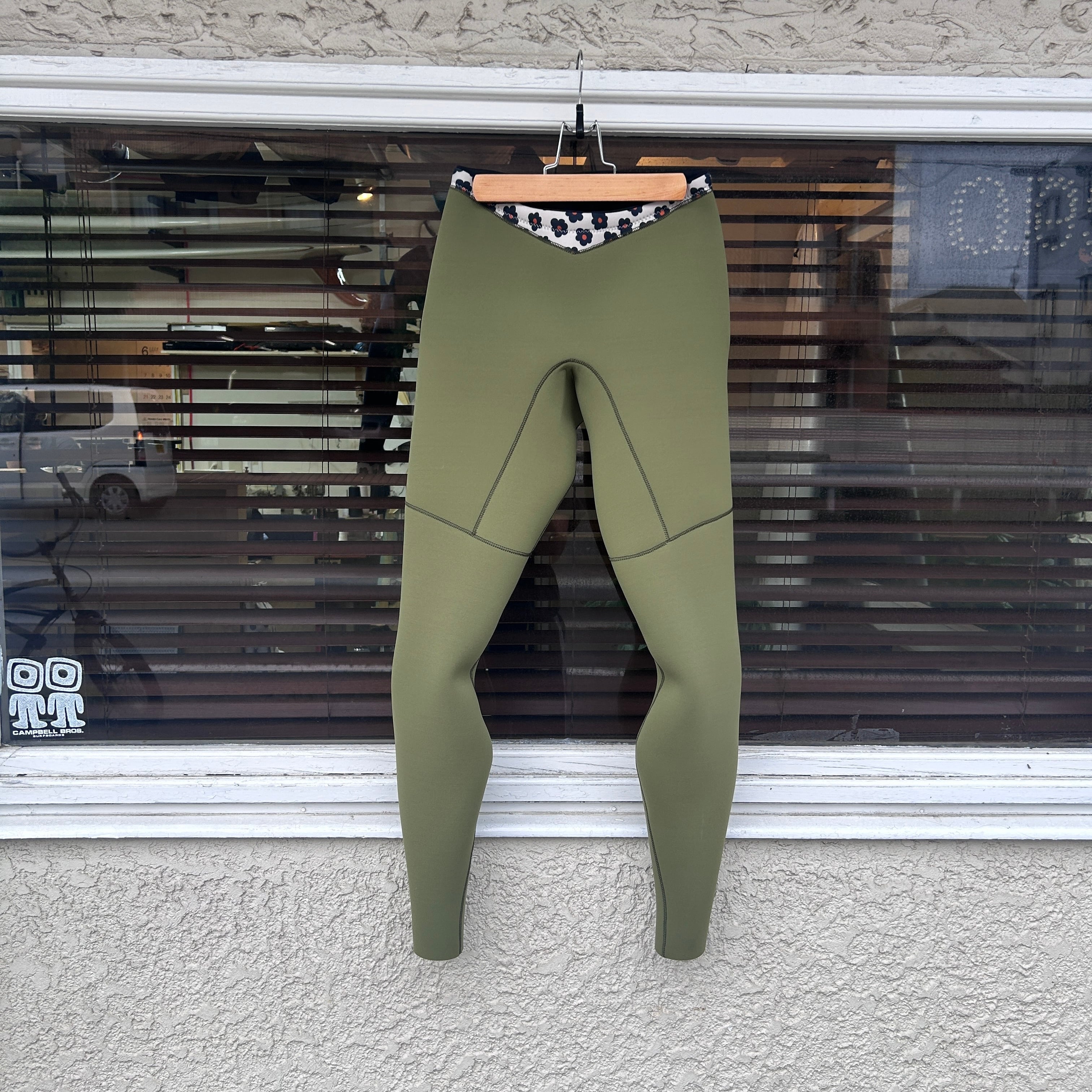 ウェット　ロングパンツ レディース 2mm サーフィン レギンス Lサイズ ウェット ロングパンツ レディース 2mm サーフィン レギンス Lサイズ