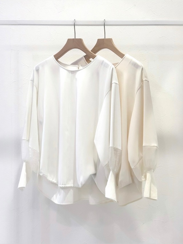 袖ボリュームブラウス