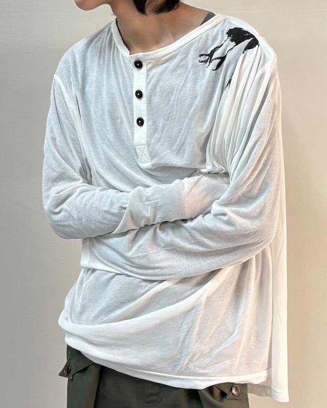 【26SS/Oscar Ouyang】CLAW DRAPE HENLEY LONG SLEEVE TEE