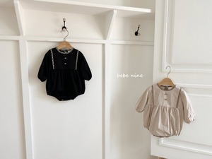 【bebe nine】ベビーアンバースーツ ベージュ 70〜90cm 240847