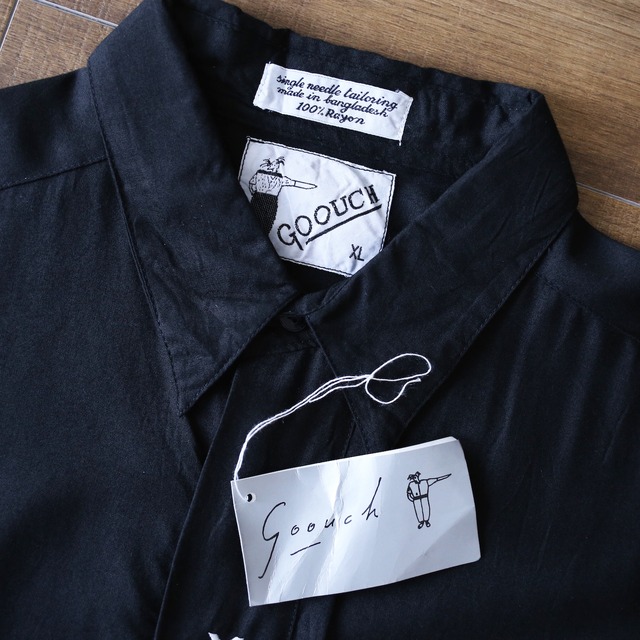 "GOOUCH"  geometry embroidery over silhouette black mode shirt