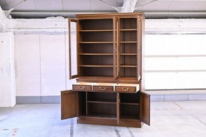 マルニ 60万「地中海ロイヤル/ROYAL」ダイニングボード 食器棚 キャビネット ガラス扉 収納 引き出し シェルフ クラシック maruni【中古家具/中古インテリア/USED家具ユーズド家具/リサイクル】