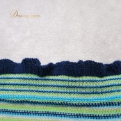 レディース トクコプルミエヴォル TOKUKO 1er VOL トップス ブラウス グリーン系 ノースリーブ 袖なし ボーダー フリル 緑 青 紺 伸縮 ストレッチ カジュアル かわいい 爽やか 日本製 レディースファッション ネイビー系 ブルー系