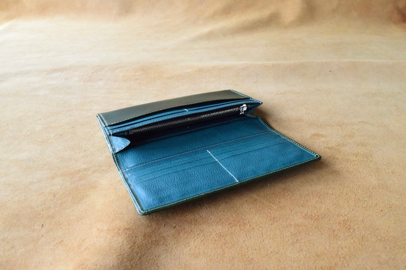 長財布 グリーン×オルテンシア | いのうえ製作所