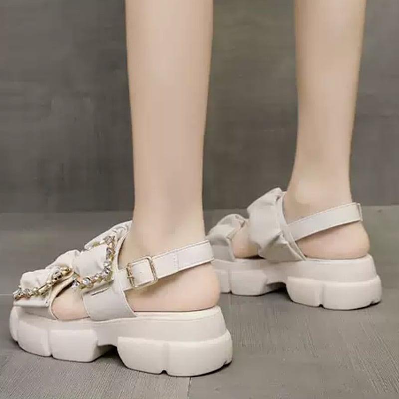 韓国♡足元光る たっぷりビジュー ♪ ビジュー付き 厚底サンダル 