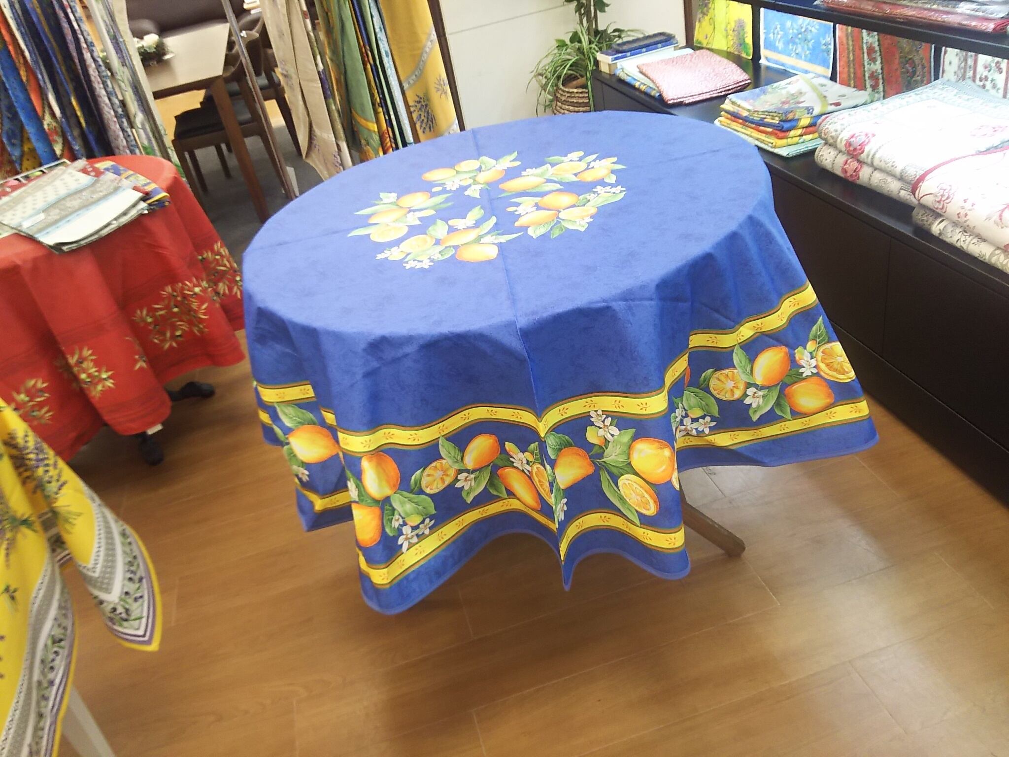 南仏プロバンスのテーブルクロス ファビウス