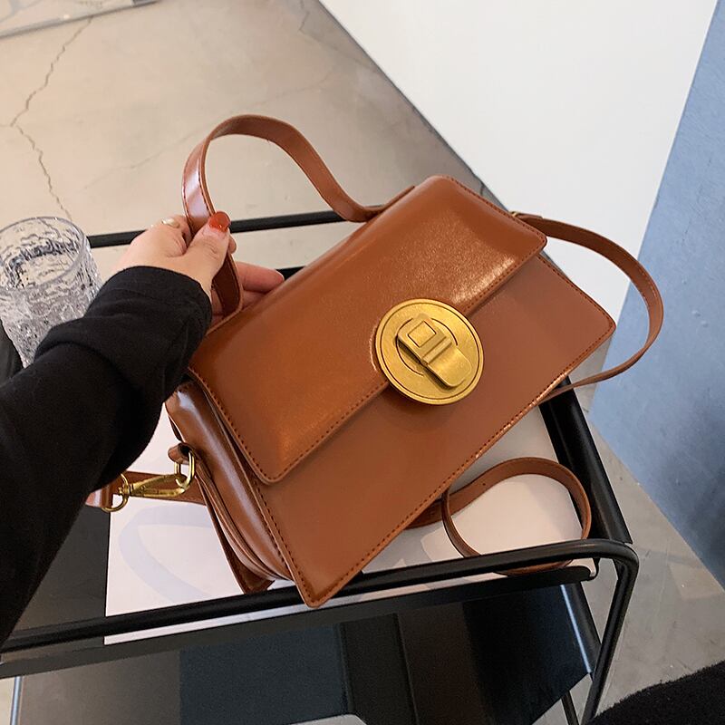 オータムウィンタースタンダードレディースレッド レトロ 秋物 冬物 スクウェア メッセンジャーバッグ 手作りハンドバック91144630699