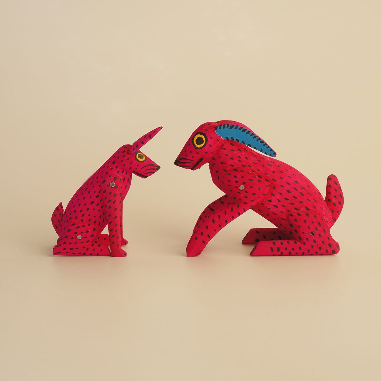 メキシコ オアハカ ウッドカービング アレブリヘ うさぎ ウサギ 兎 イエロー アレブリヘ メキシコ ウッドカービング 『花祭りのウサギ』 アレブリヘ