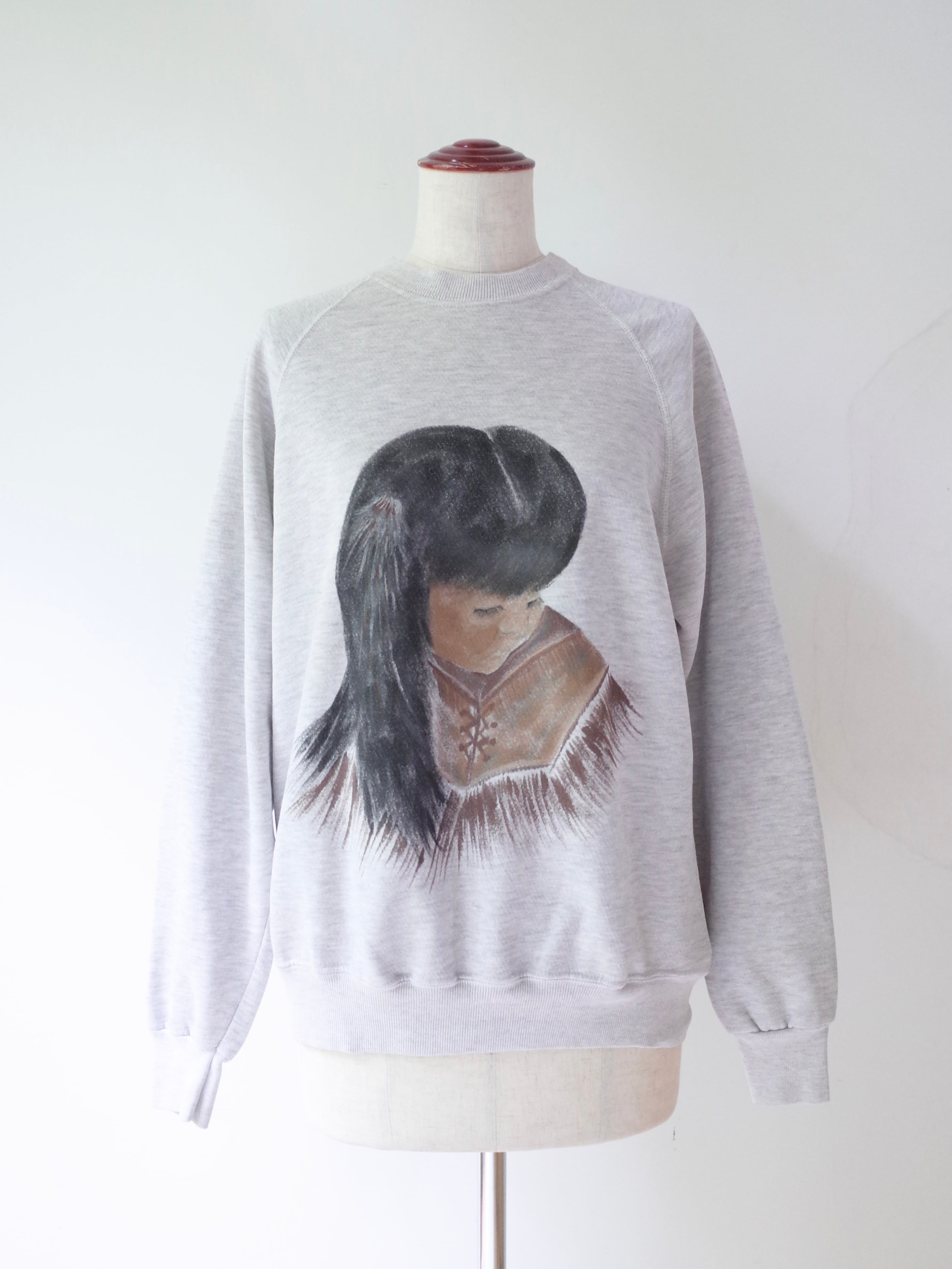 90s Indian girl hand paint sweat