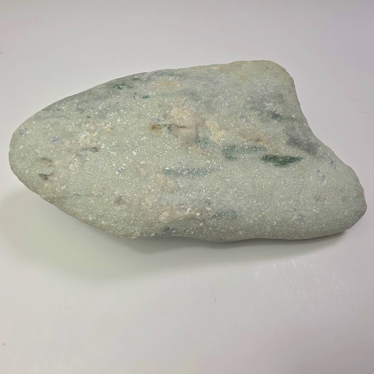 入コン沢:糸魚川翡翠:大珠 BHB0076 | 糸魚川翡翠工芸家 赤羽可行BASE