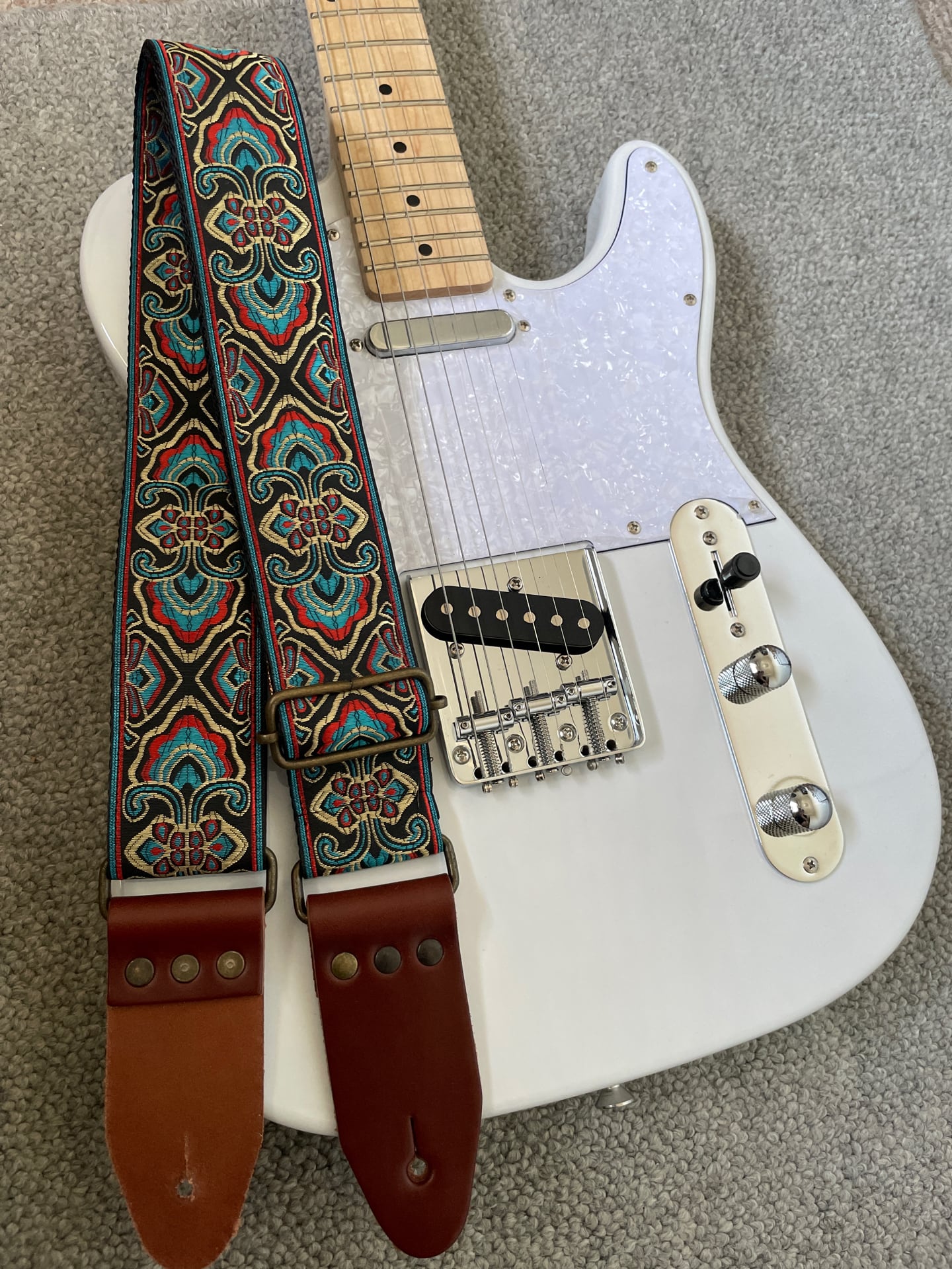 Maria'svalley NAMIBIA ギターストラップ ブラウンレザーエンド ブラス