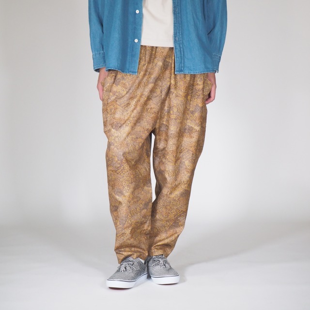 【日本製】着物リメイク 一点物  ノラパンツ　Noragiスタイル　 ユニセックス・ワイドシルエット　テーパードパンツ　正絹着物リメイク　点描　エフォートレス