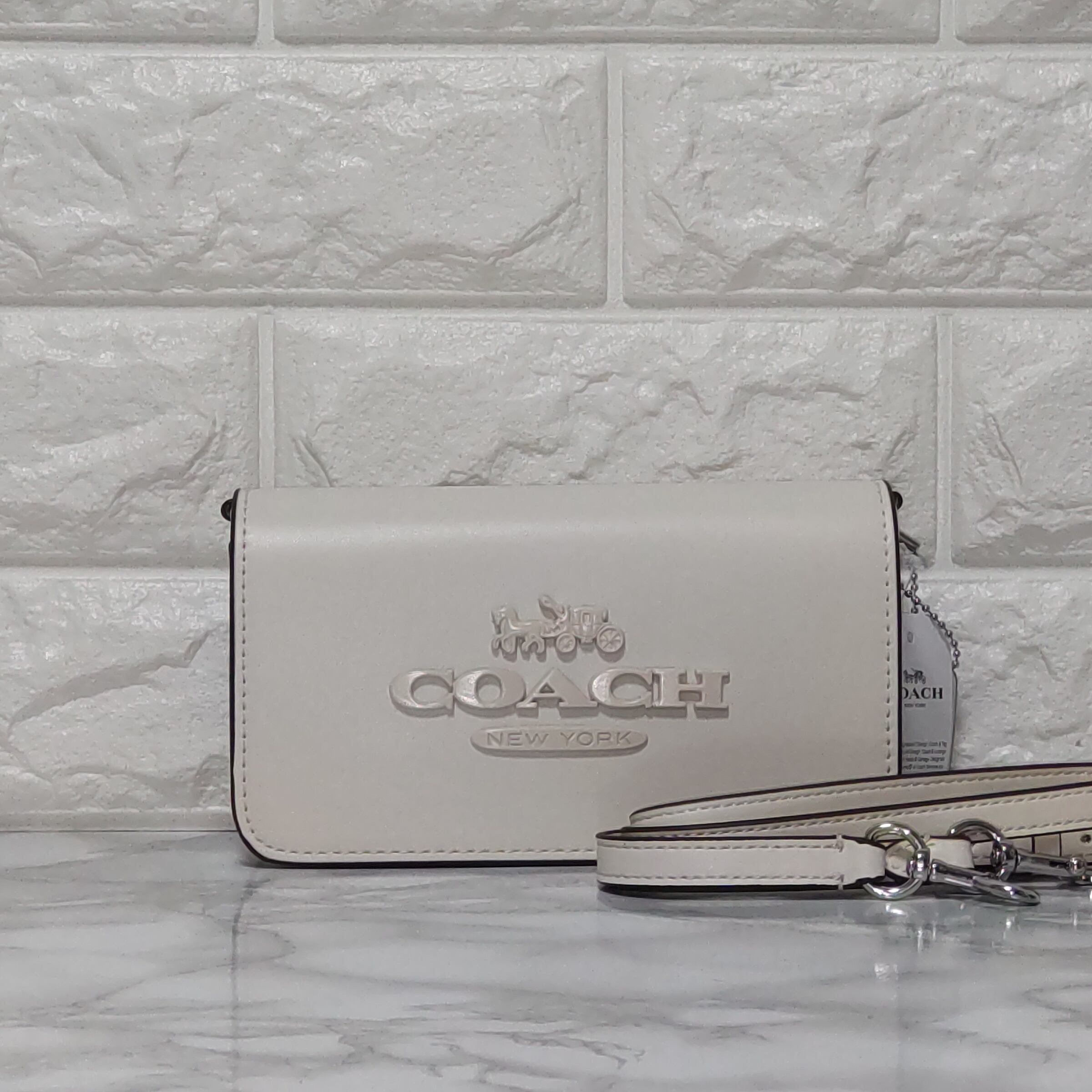 COACH コーチ トニー クロスボディ カメラバッグ CT778 ホワイト  