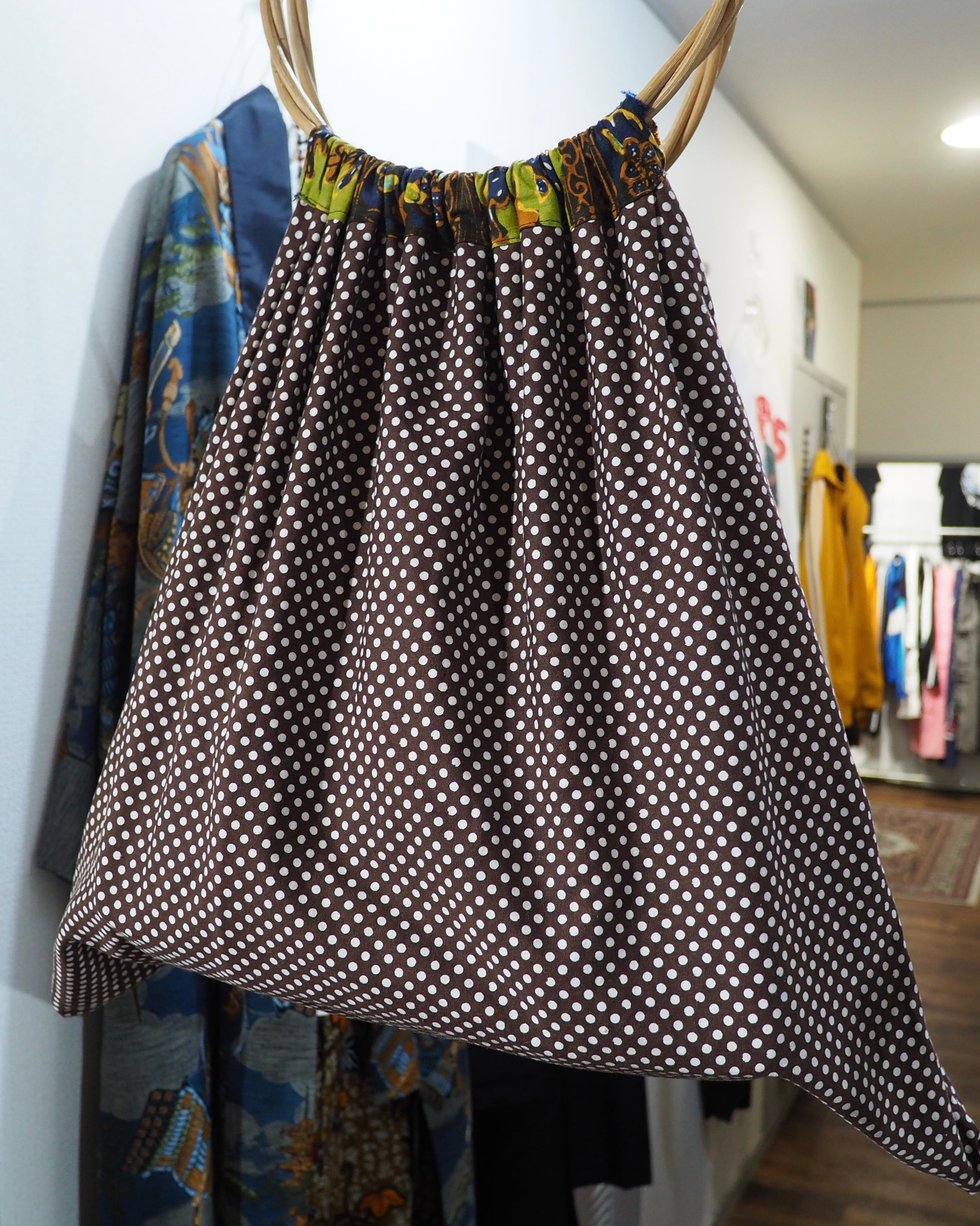 ” Unknown ” Ethnic × Dot pattern Wood Ring Reversible Hand Bag
