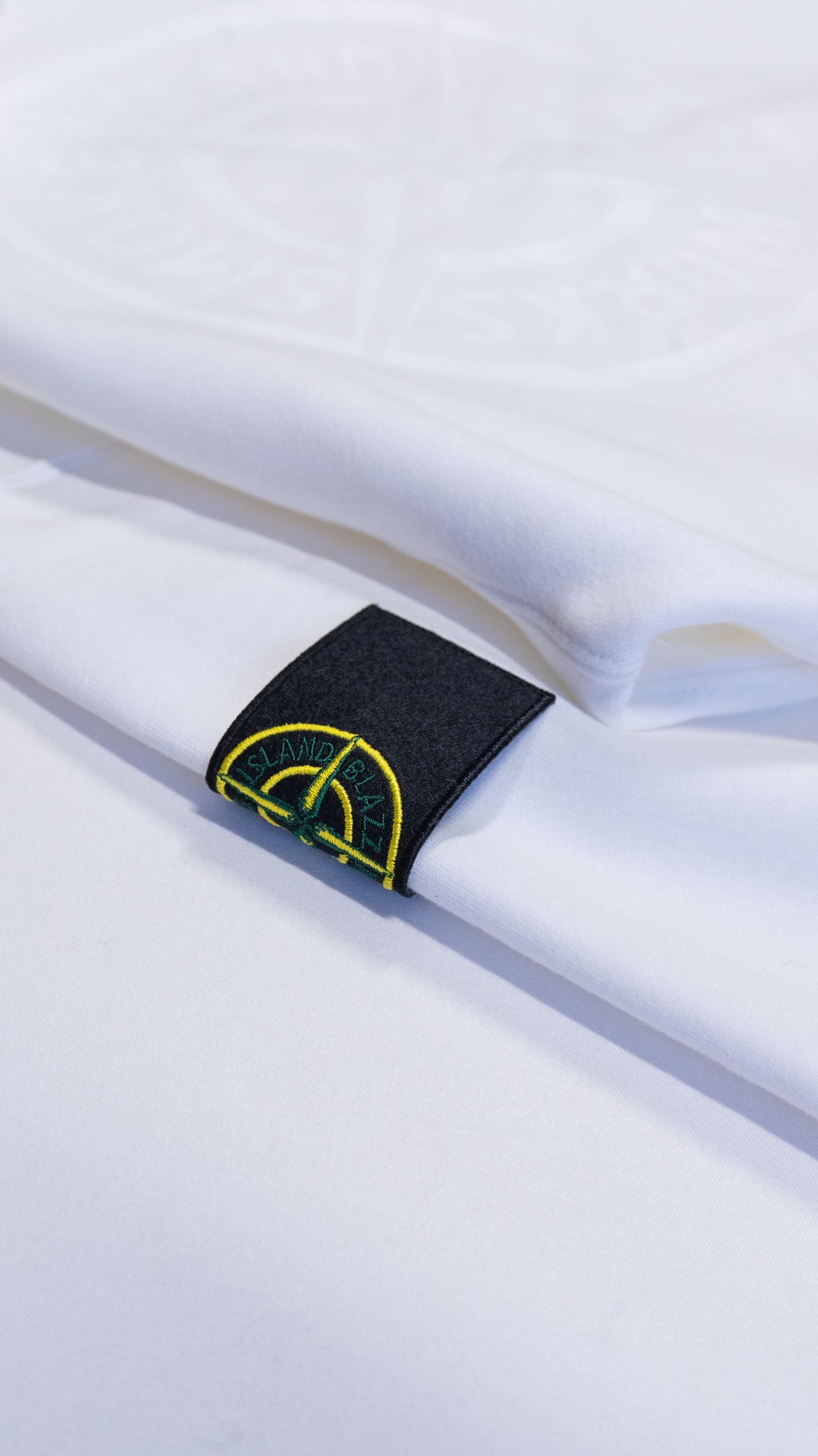 SMOKE ISLAND Zip-Up Hoodie [White]