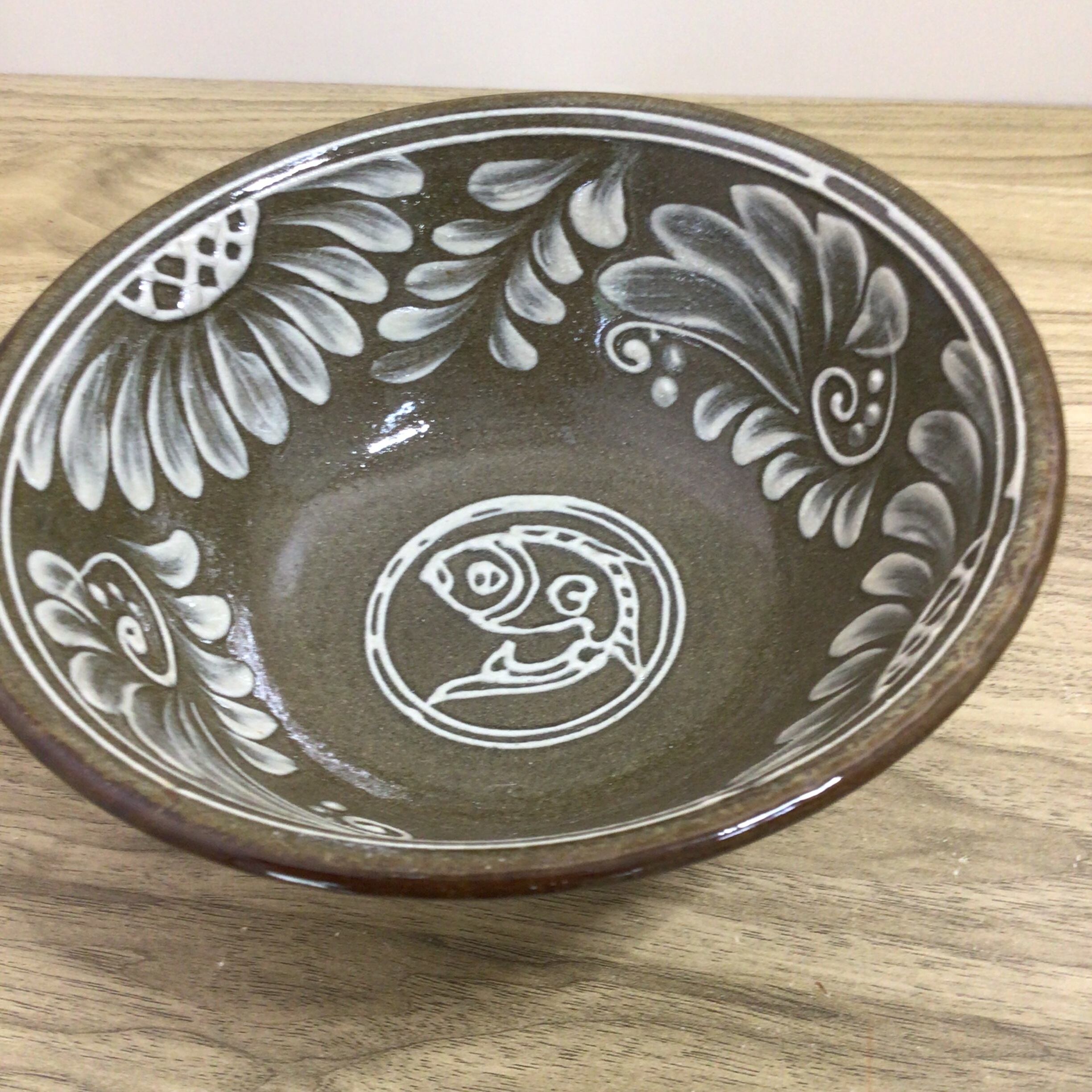 6寸マカイ一枚焼き イッチン | 陶芸工房ふじ