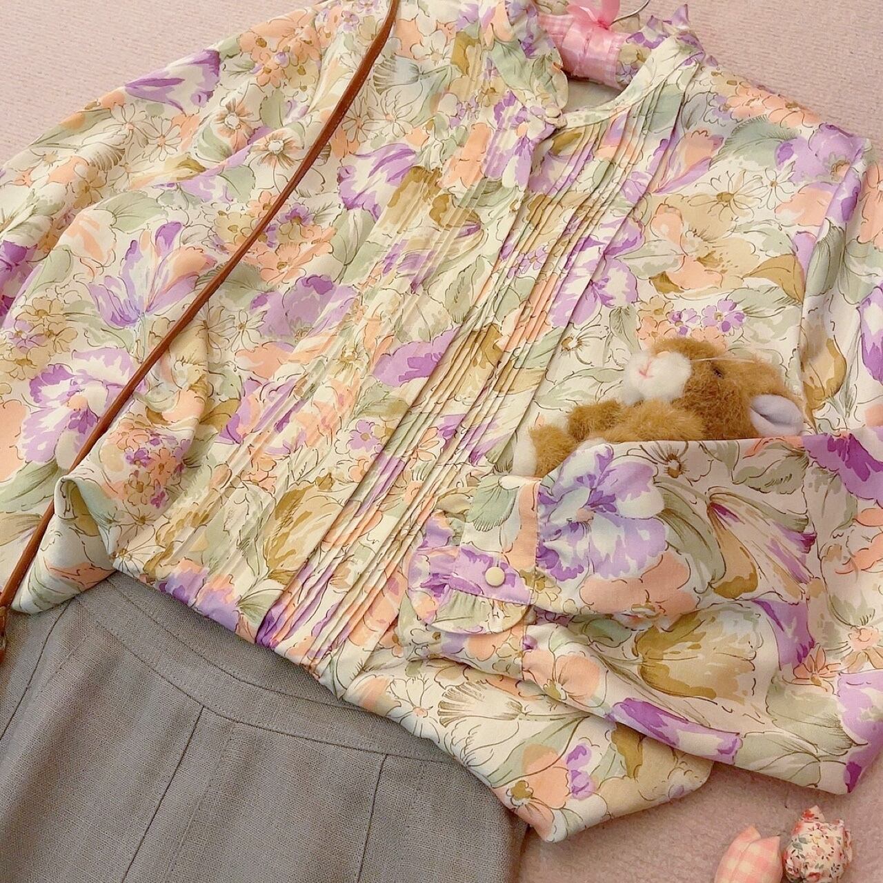 watercolor flower frill stand coller blouse