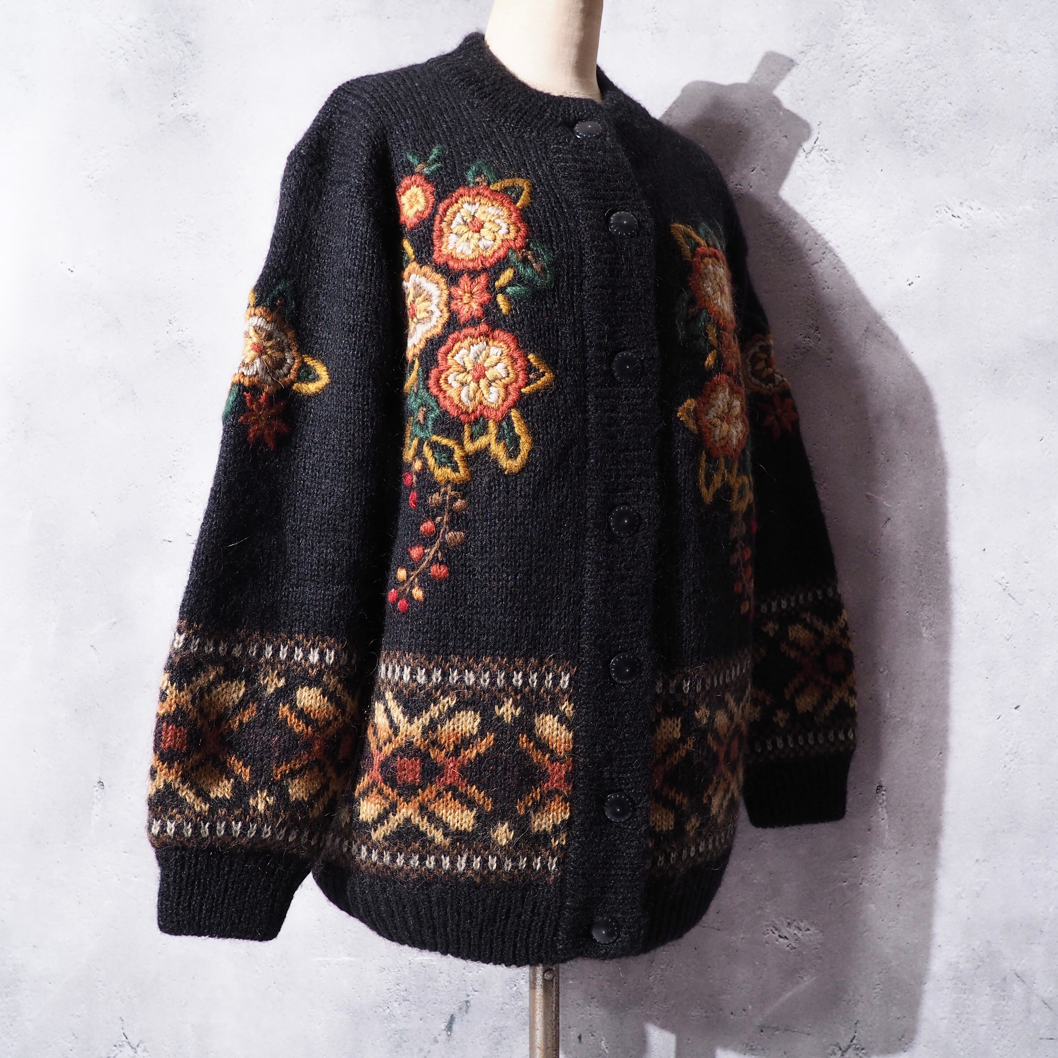 福籠 - 雛 - / フクロウヒナ