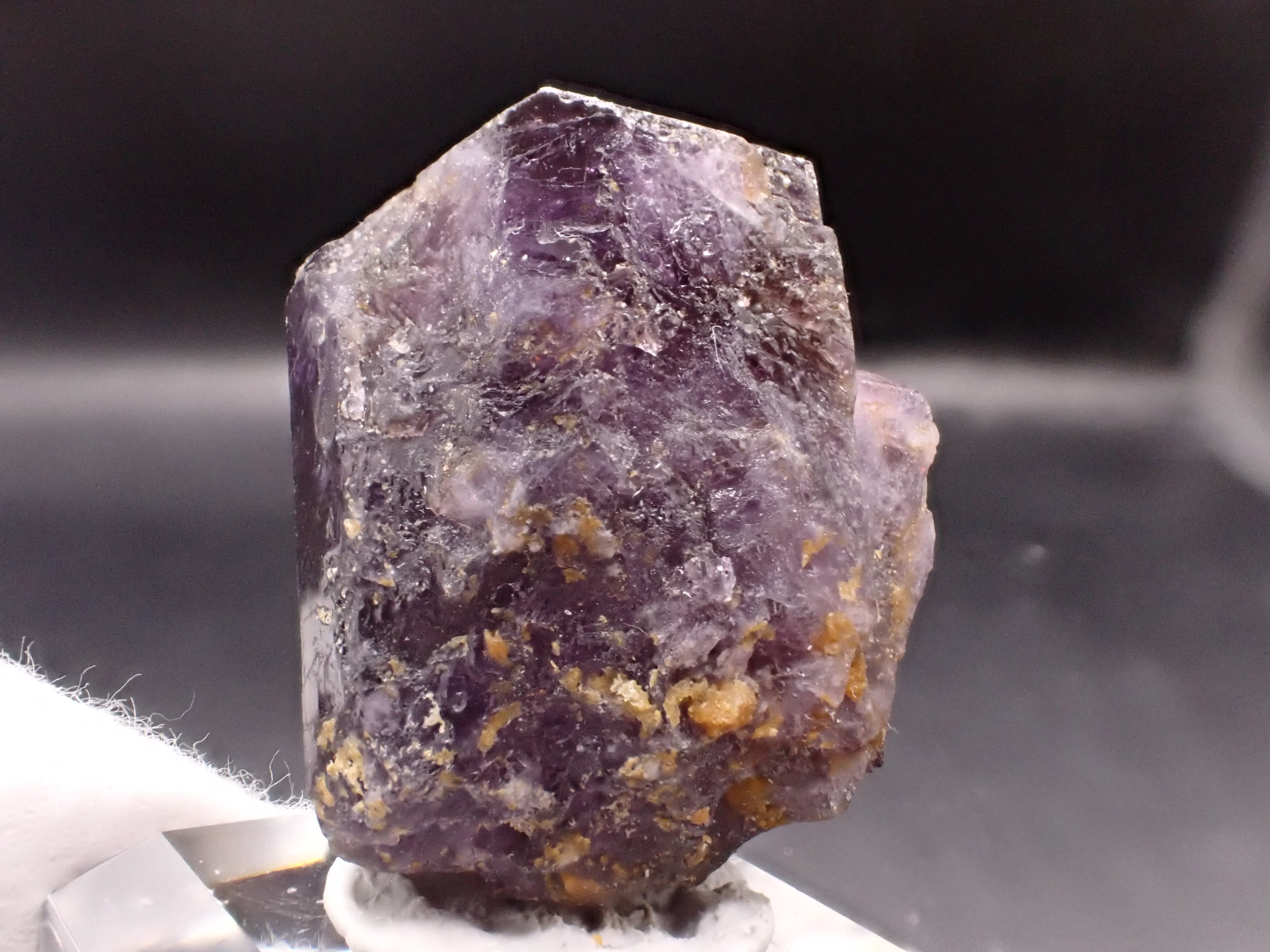 鉱物標本 スキャポライト 柱石 アフガニスタン産 母岩付き 蛍光 特大結晶 鉱物標本 スキャポライト 柱石 アフガニスタン産 母岩付き 蛍光