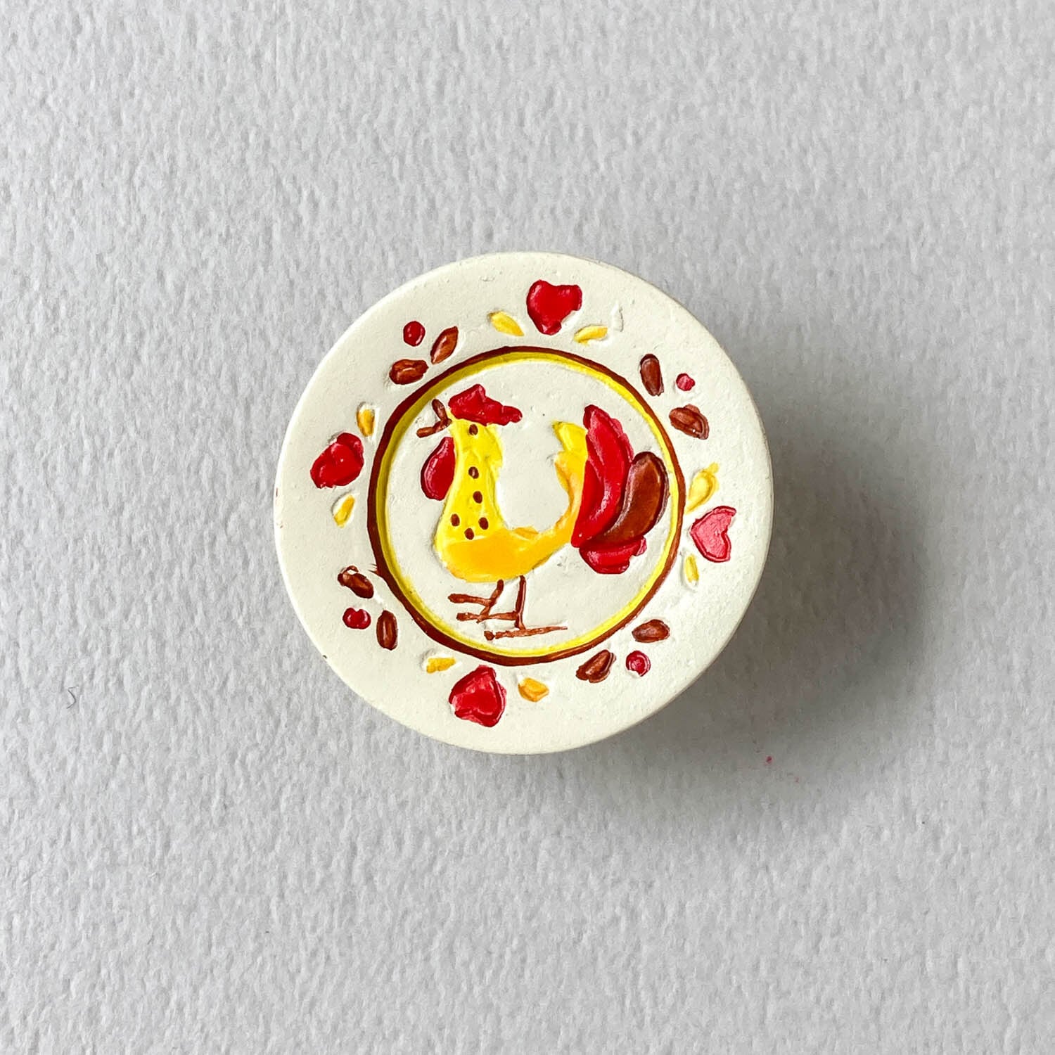 ニワトリ模様のお皿モチーフ UKボタン（24mm） | Dua-アクセサリー