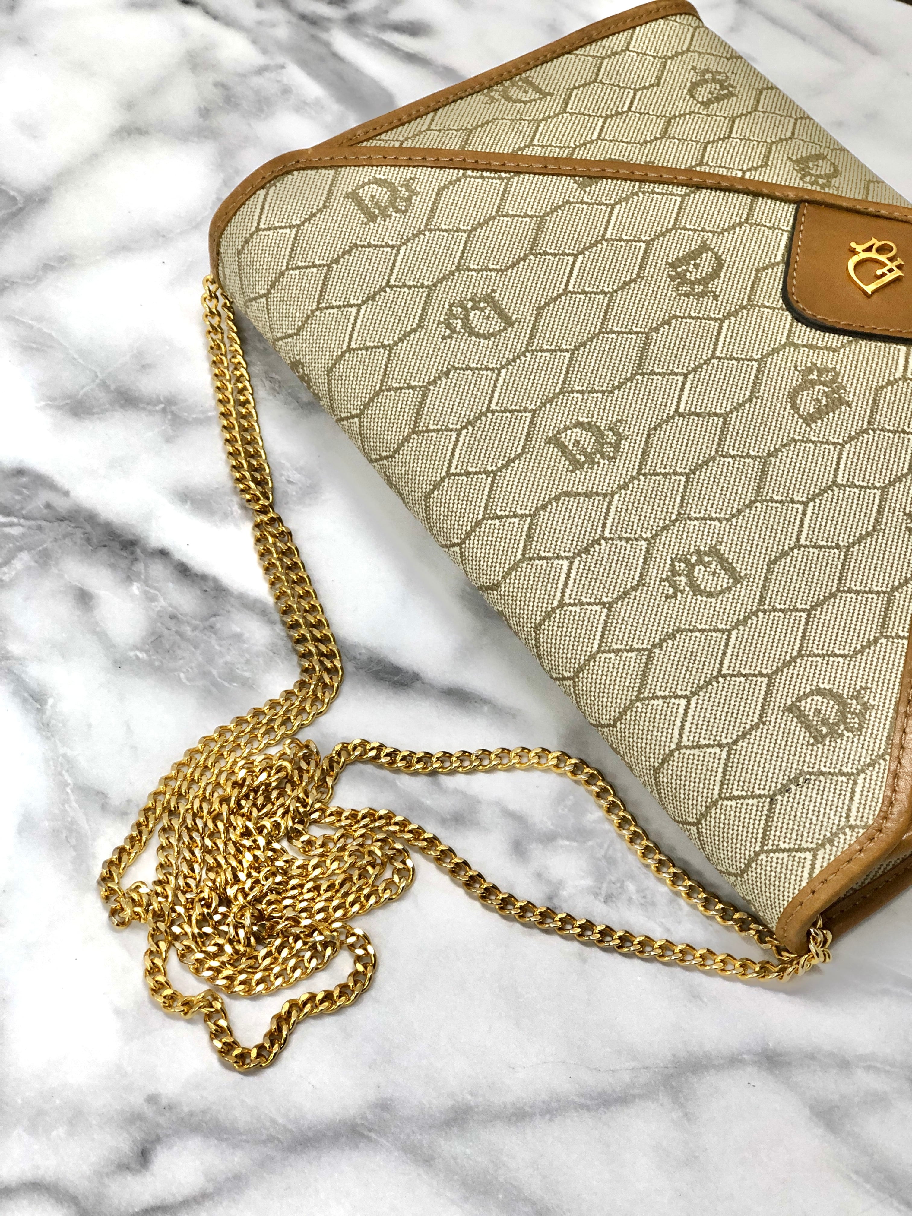 Christian Dior クリスチャン ディオール ハニカム柄 Dior チェーン