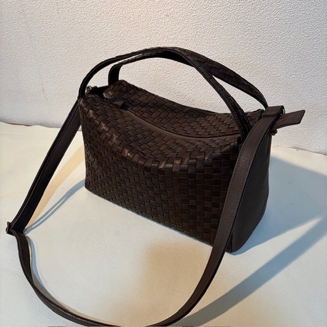 B.stuff　貴重品！ボックスシルエット2WAYバッグ(大) ブラックオリーヴ