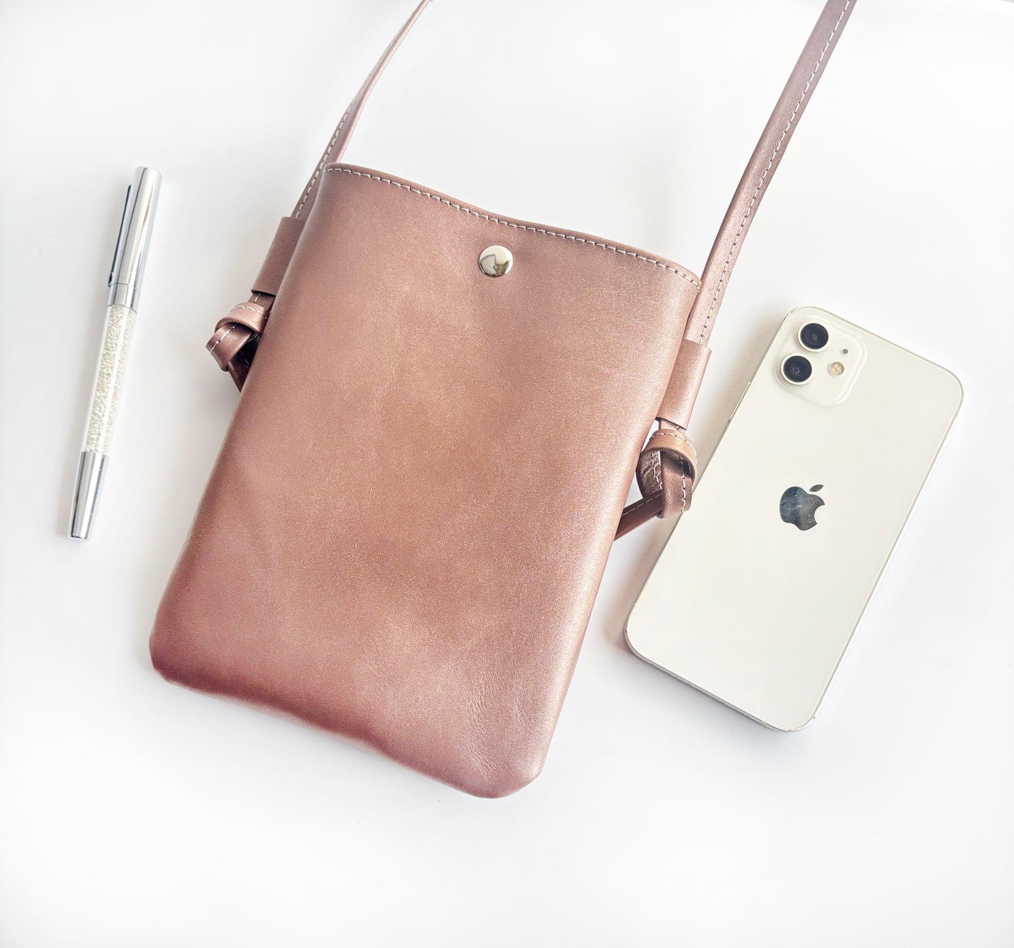 レザーアトリエ 新楽舎