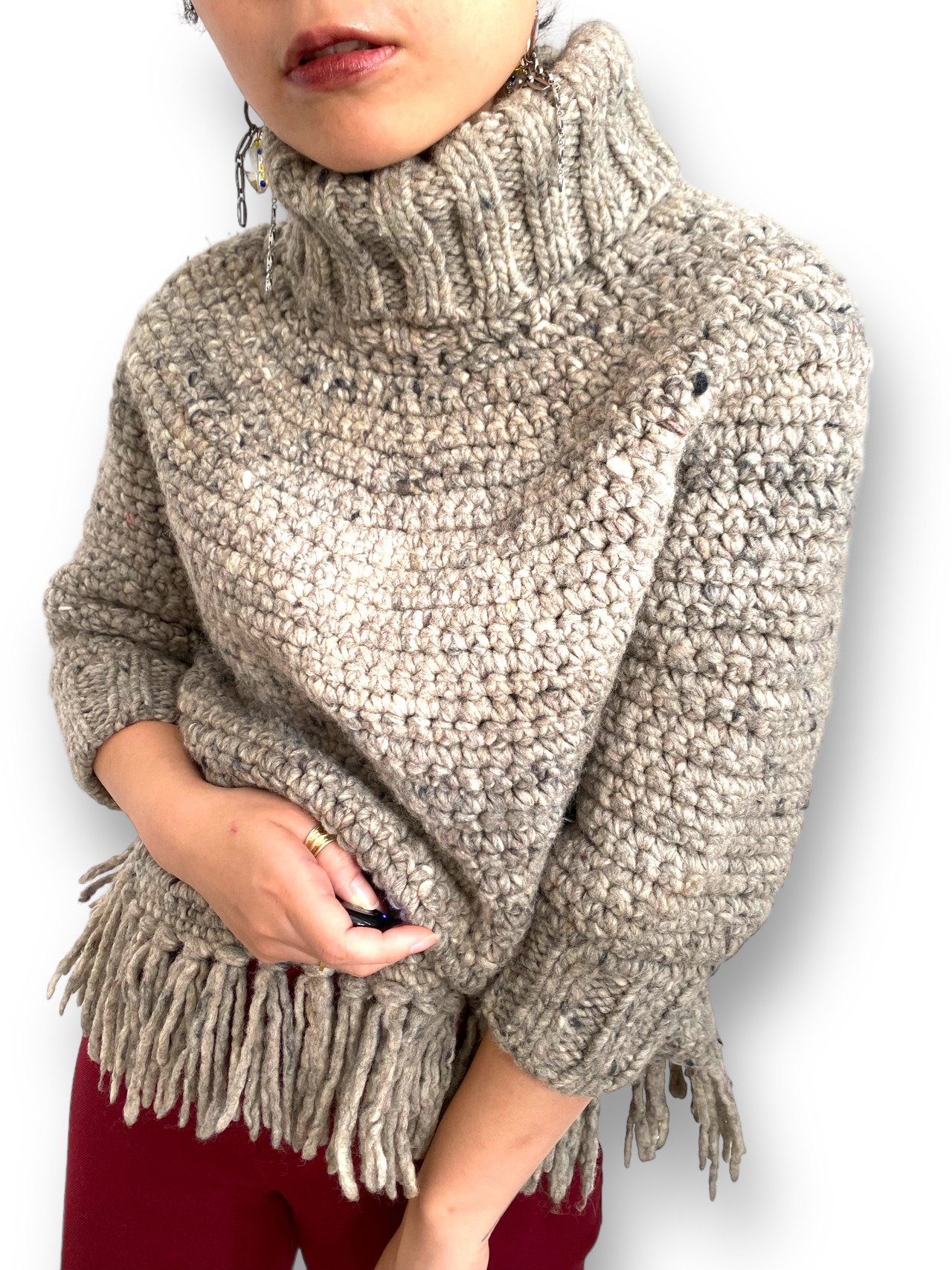 Fringe design turtleneck knit