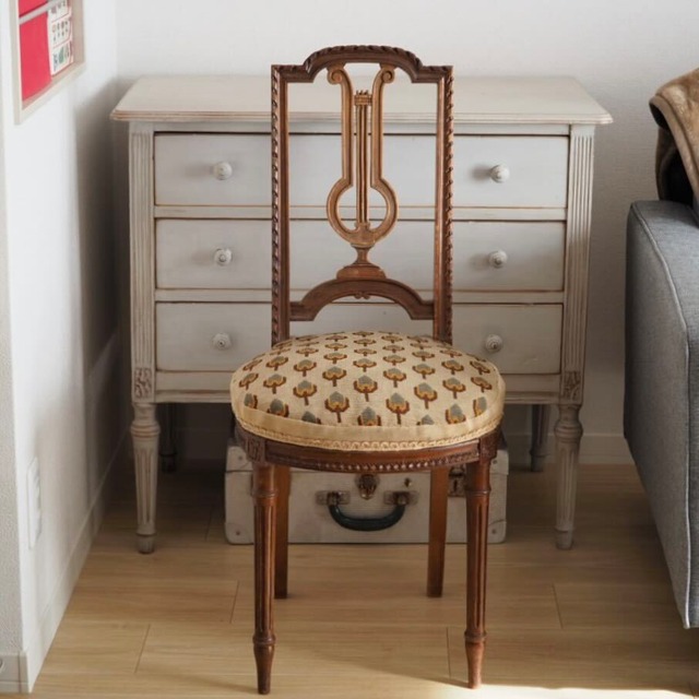 アンティークのハープチェア