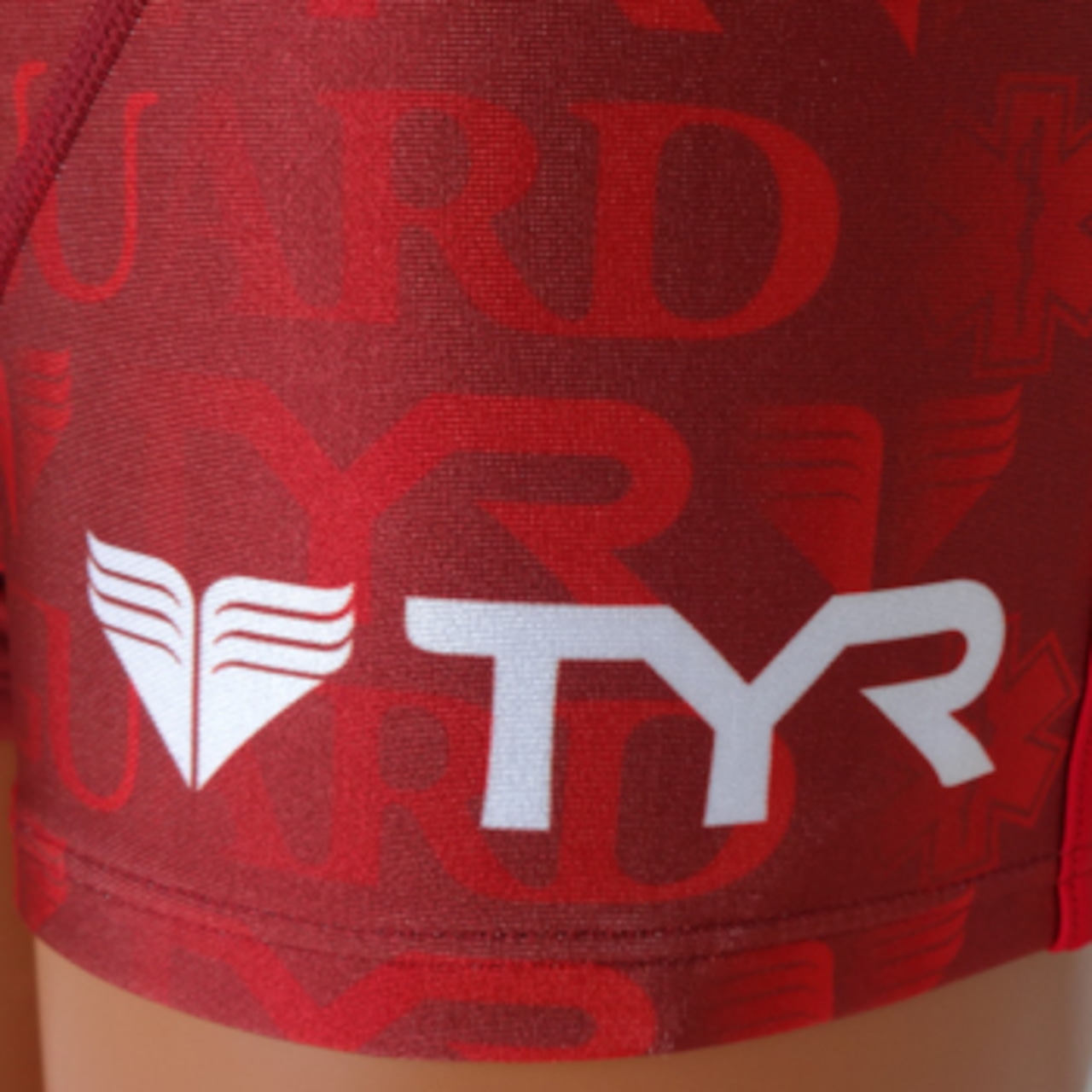 TYR×GUARD　メンズ水着　ショートボクサー ロゴ総柄 bgard-16s 競泳 ブランド トライアスロン レスキュー ライフセービング