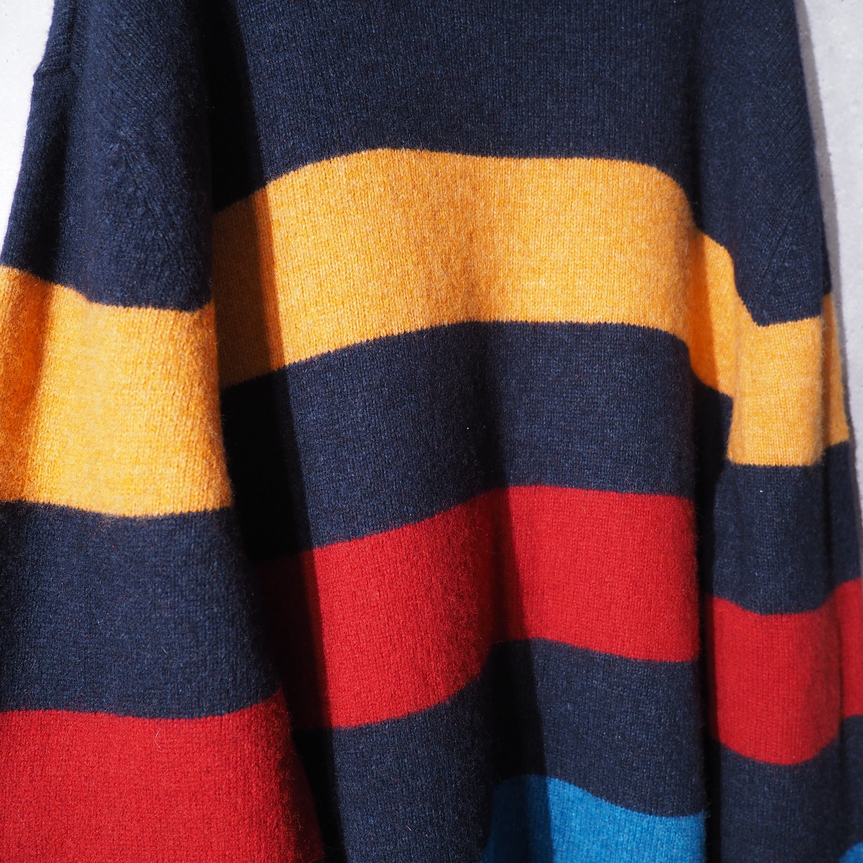 ”OLD NAVY ” multi color Border design Lambs wool knit
