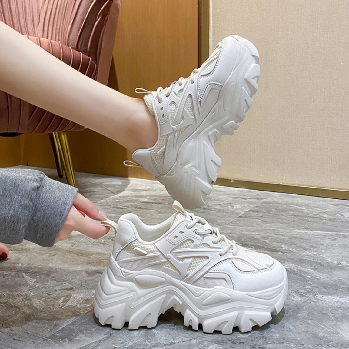 底が厚めの7cm ダッドシューズ スニーカー 厚底 学生 通学 美脚見え スタイルアップ ラテカラー スポーティー カジュアル メンズライク Lamitte Deco トレンド 韓国ファッション ショップ Base店