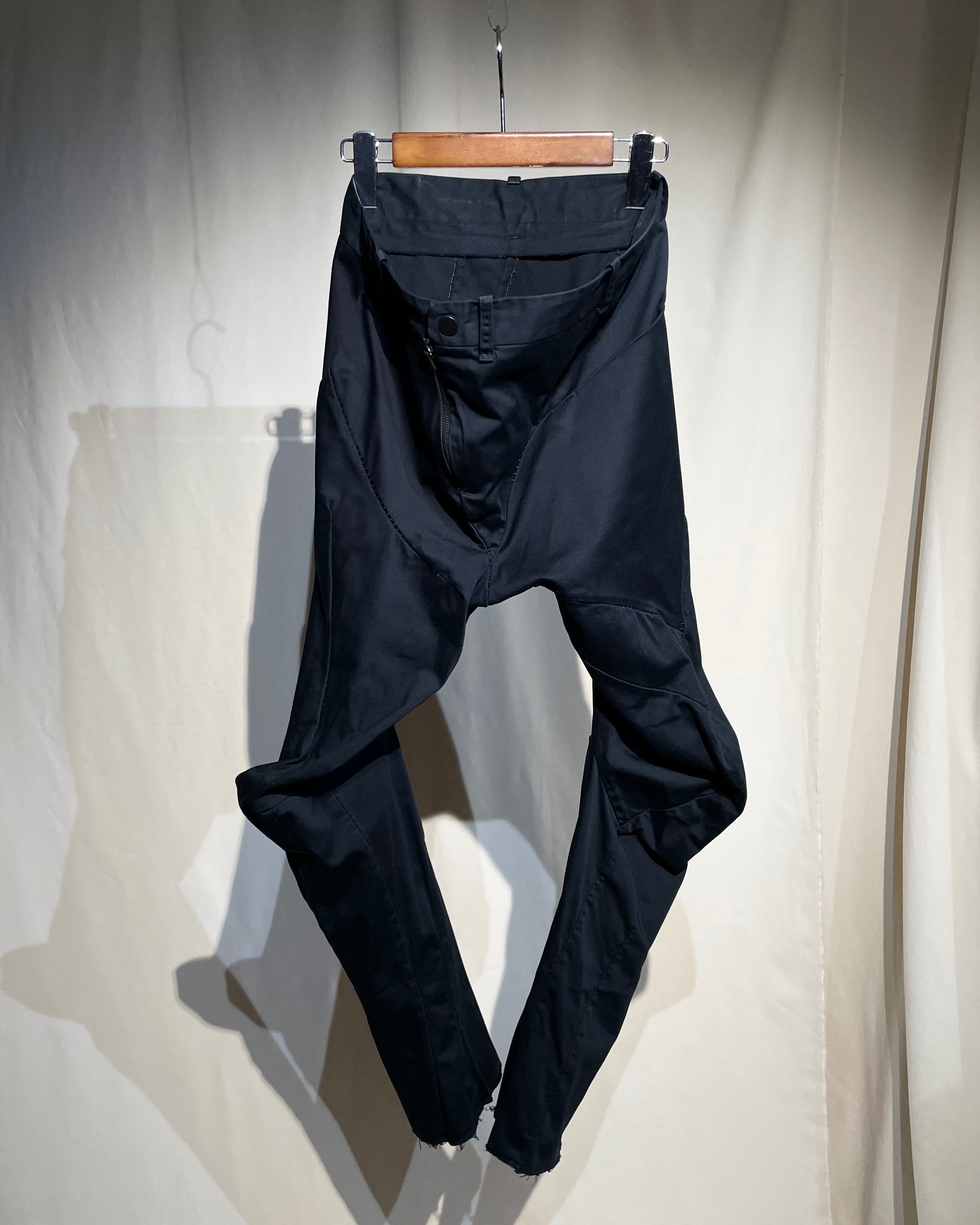 Leon Emanuel Blanck - Distortion Anatomical Drop-crotch Pants