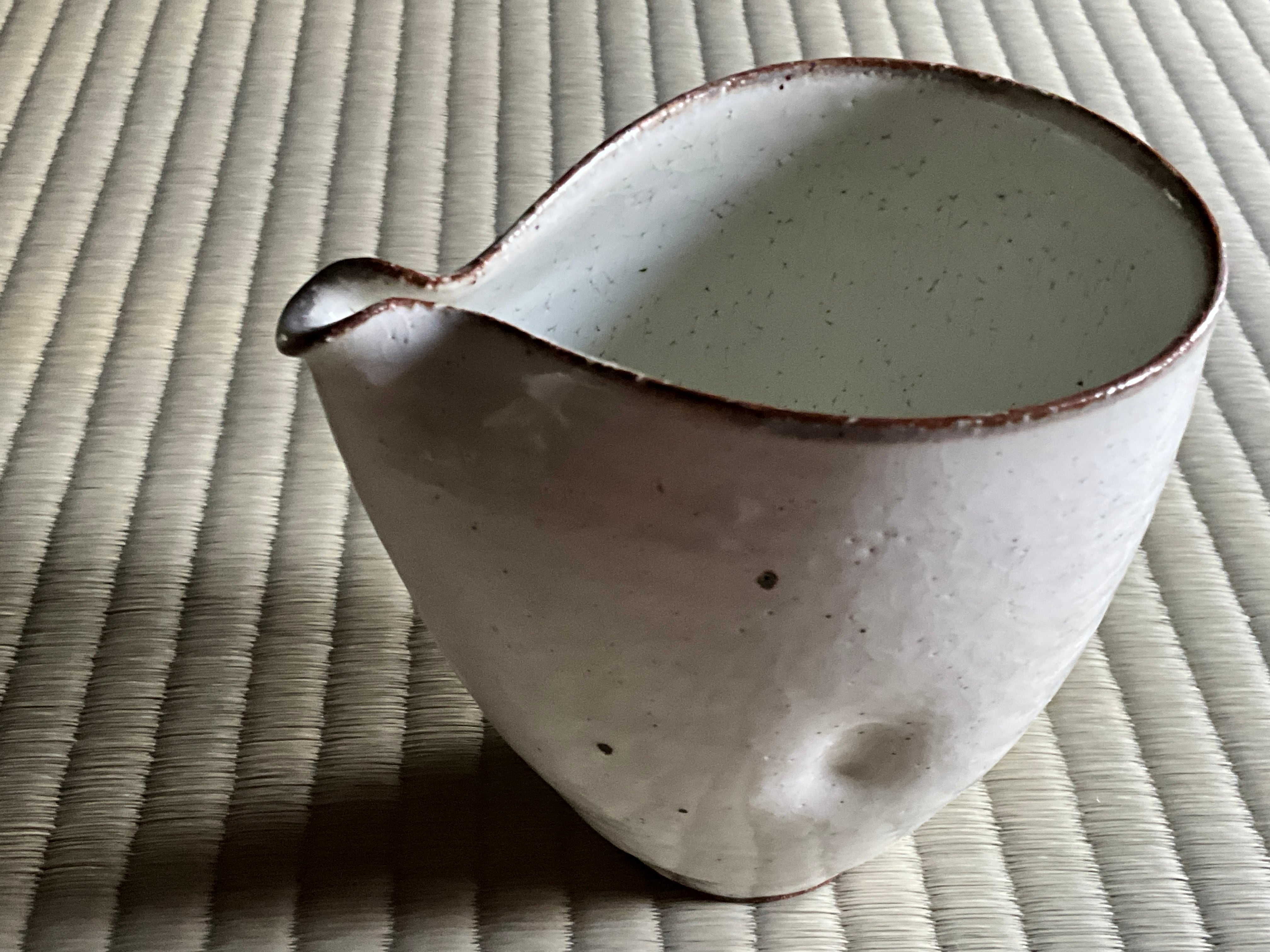 白泥片口酒器 小 | ohmitogei