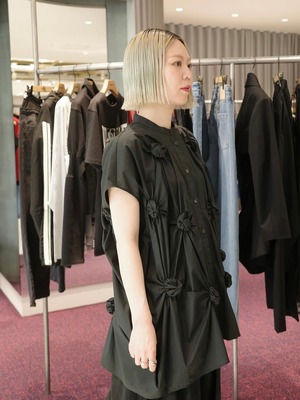 【25SS】ENFOLD エンフォルド / CIRCLE SHIRRING SHIRT / シャツ