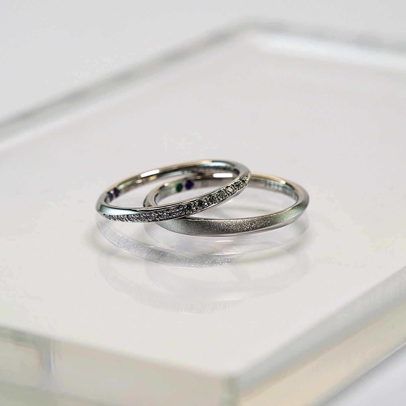 【プラチナ 結婚指輪 ゴールド 結婚指輪 マリッジリング】K18 Pt950 天然ダイヤモンド 結婚指輪  マリッジリング ペアリング シリーズ025